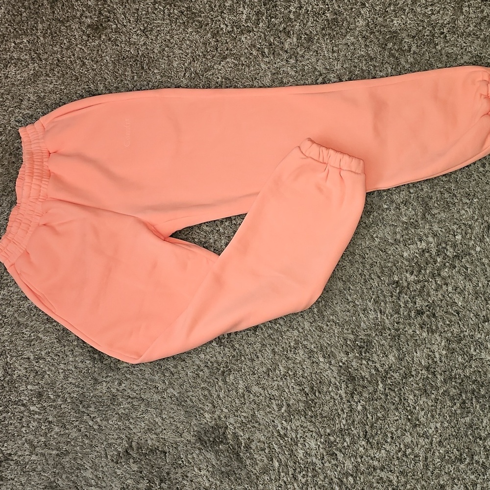 COMFRT Coral Jogger Bottoms Sz Small. Nwts!!! Signature Sweatpants!!